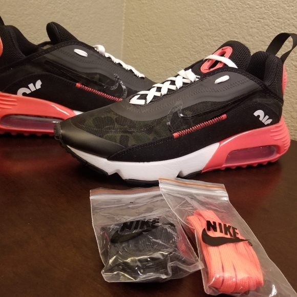 NIKE AIR MAX 2090 SP MENS SIZE 10